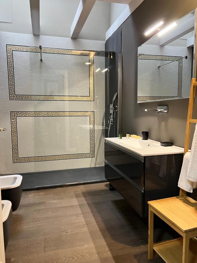 V&B Suites And Apartments 파비아 외부 사진